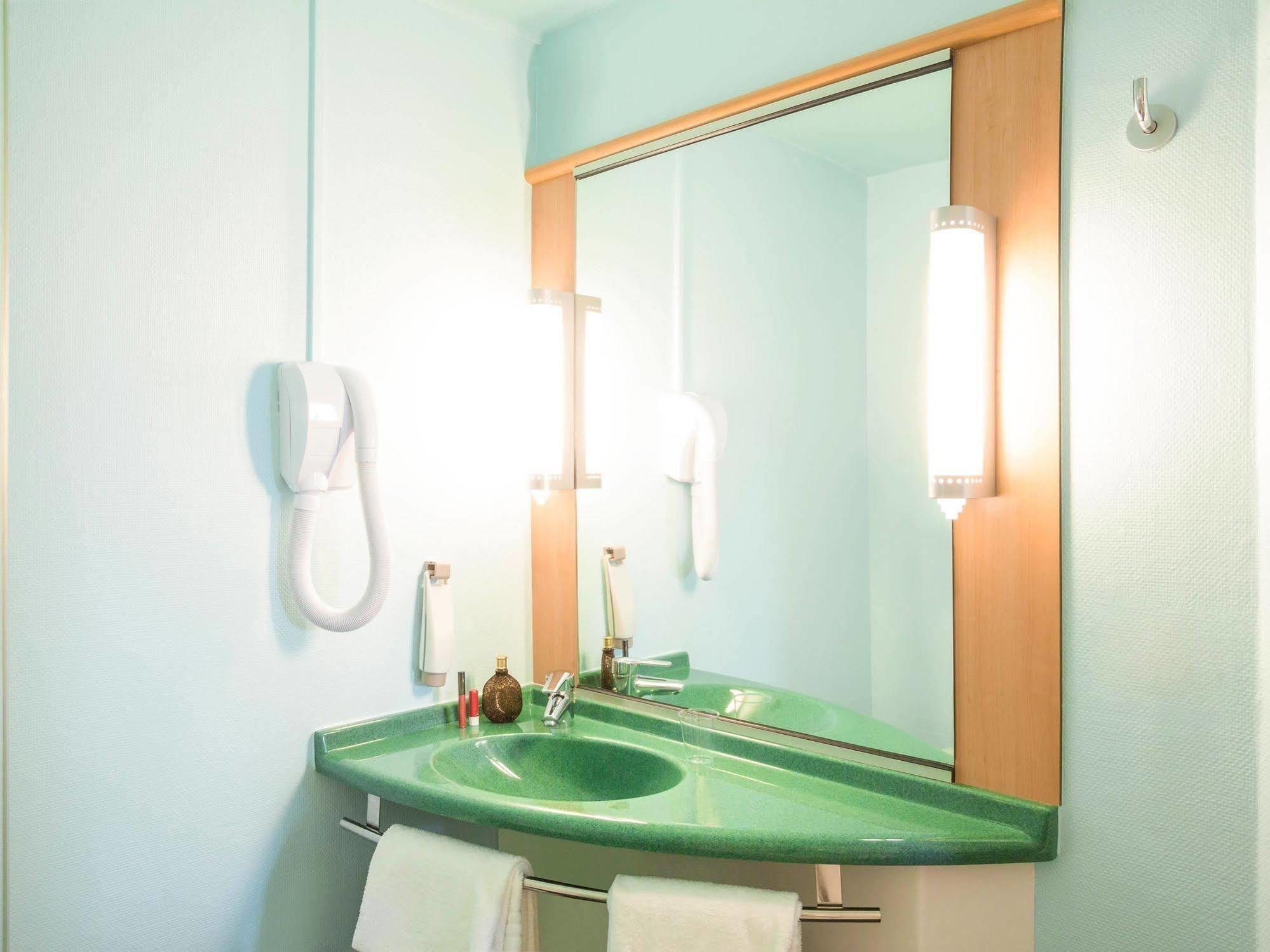 B&B Hotel Orly Chevilly-Larue - Nationale 7 Εξωτερικό φωτογραφία